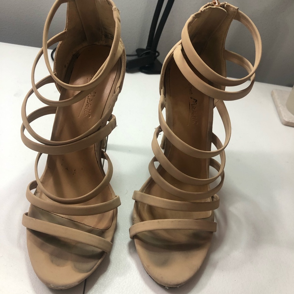 Nude heels - Picture 2 of 4